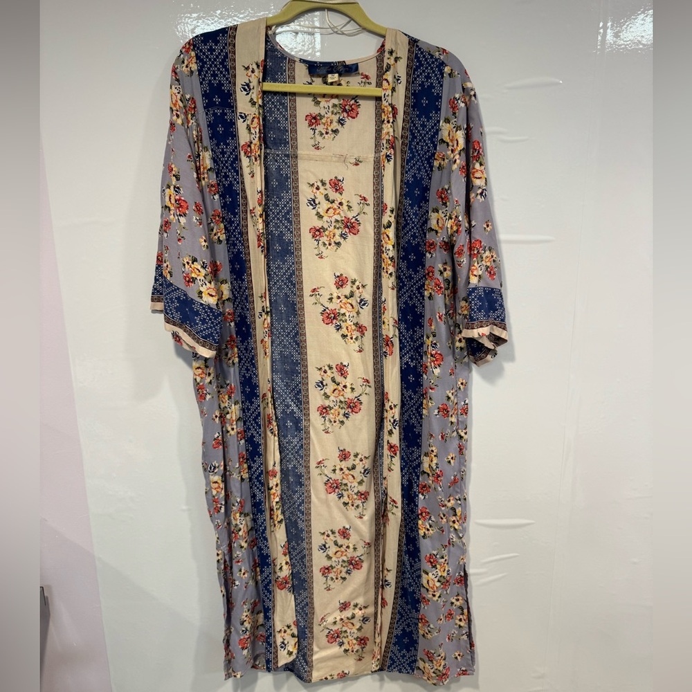 Long floral striped kimono‎